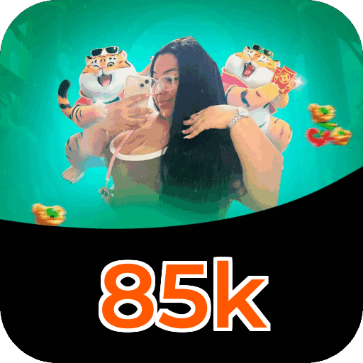 Comunidade Facebook 85k mostrando posts, comentários e engajamento de membros